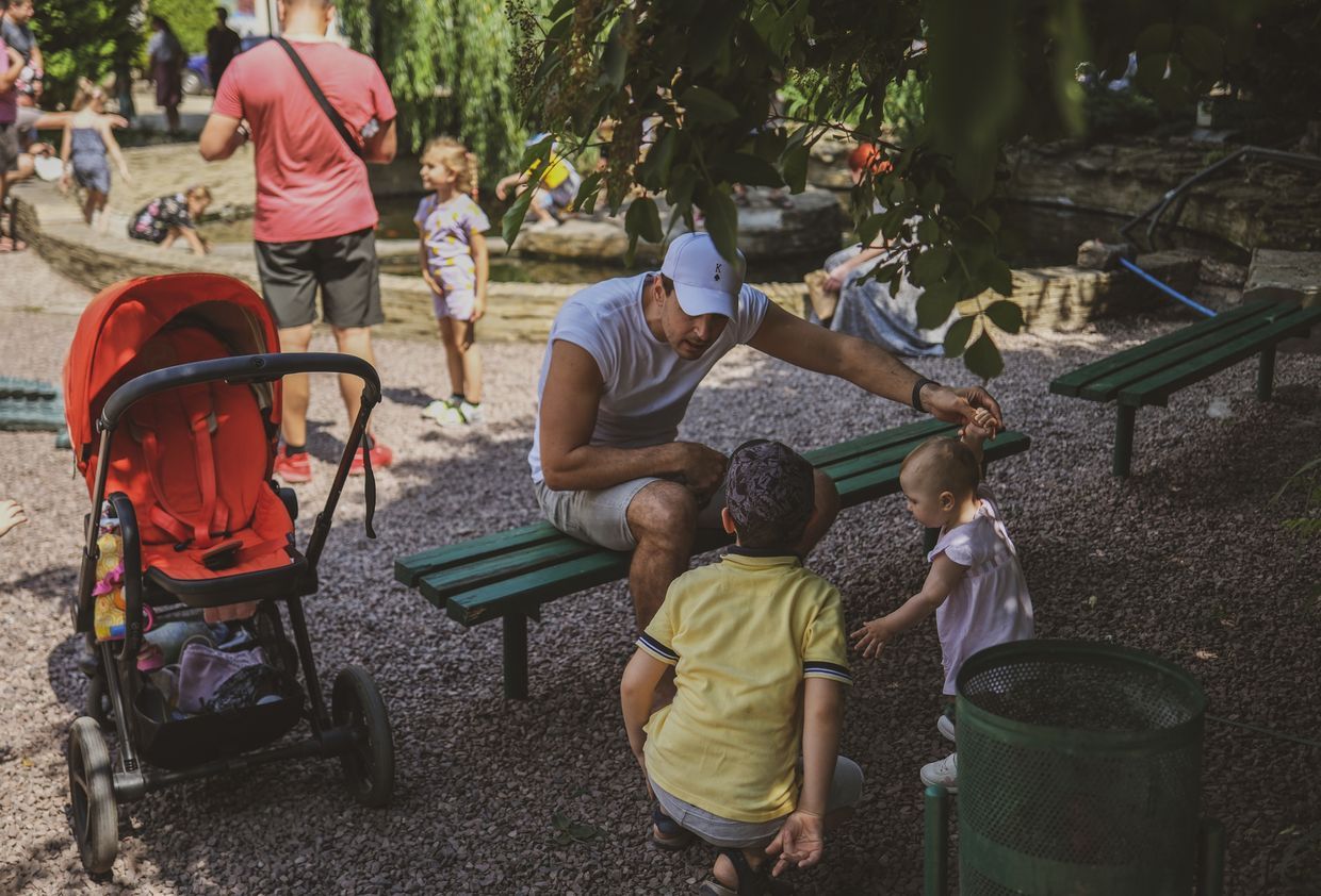 Investigative Stories From Ukraine: How men fake divorces, custody lawsuits to avoid draft