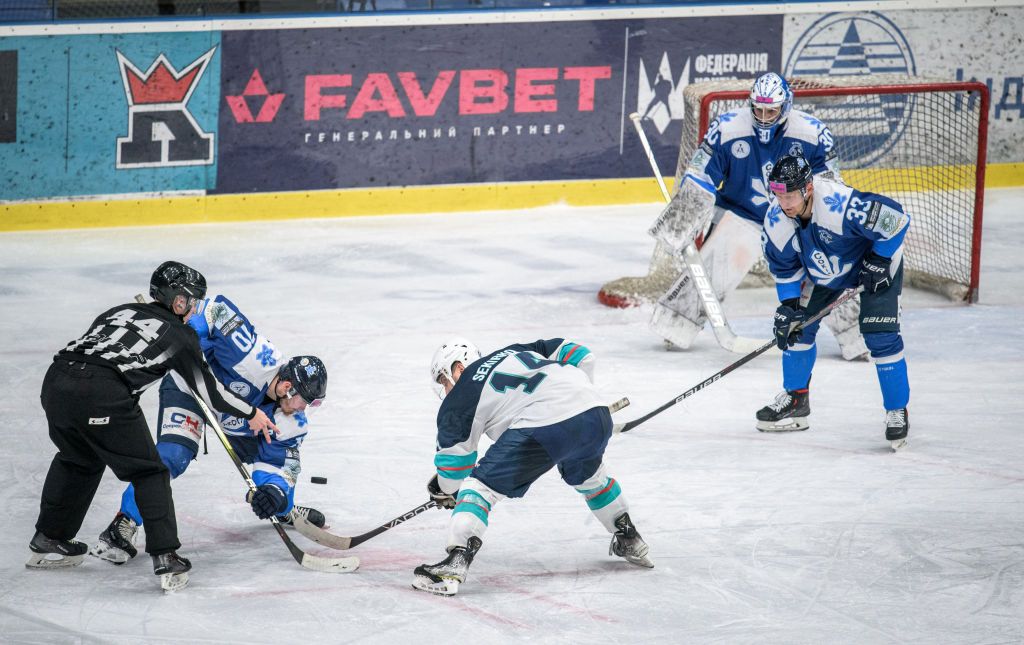 Russian hockey player sentenced to prison in Poland for spying