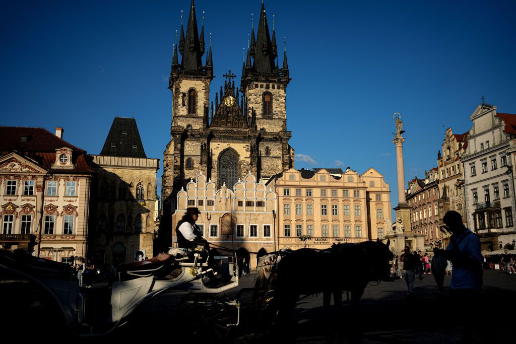 Media: Volunteers fundraising for Ukraine attacked in Prague by Russian speakers